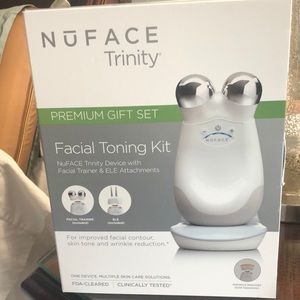 Nuface Trinity Premium Gift Set